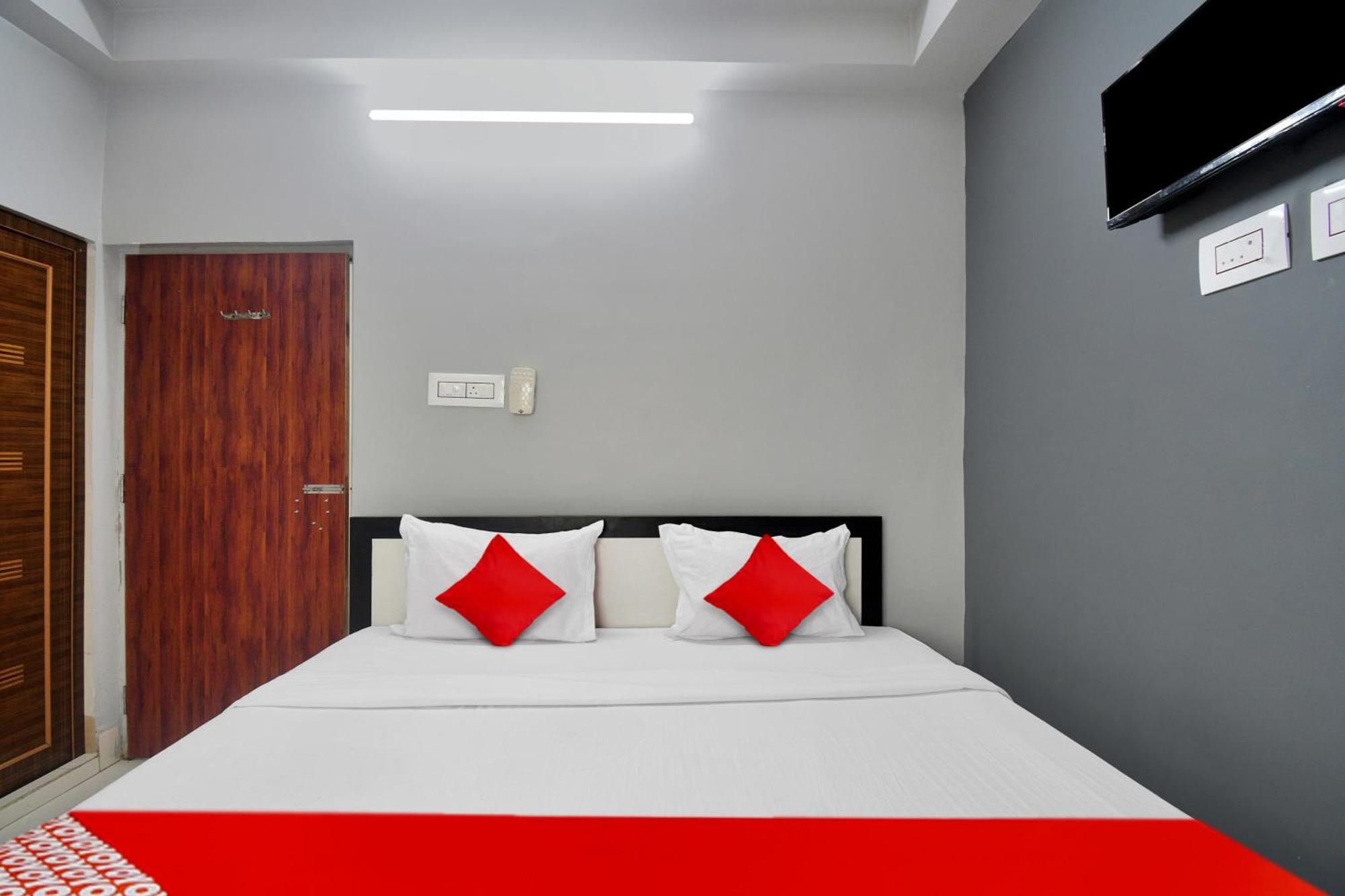 Super Hotel O Royal Empire Calcutta Exteriör bild