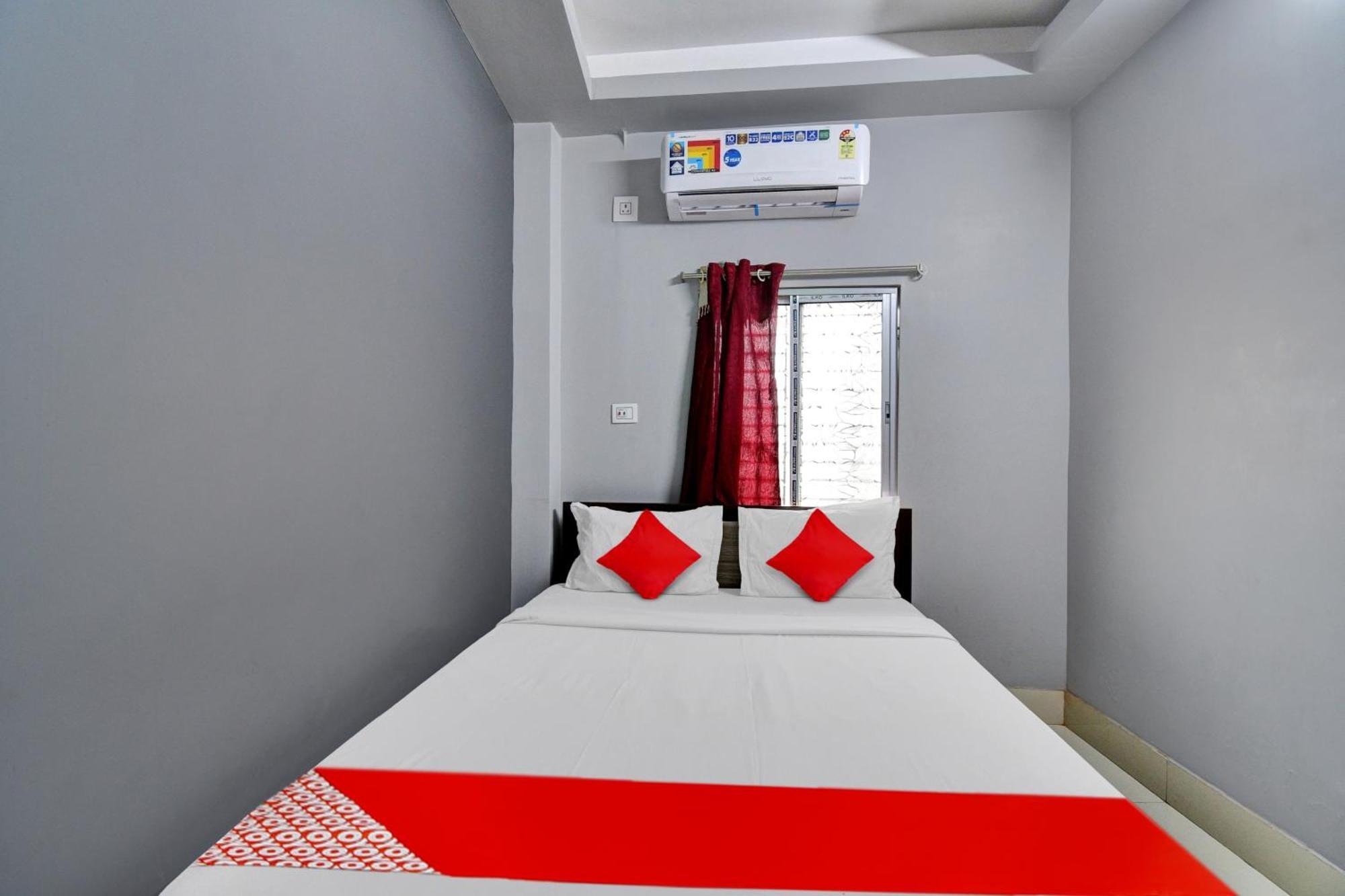 Super Hotel O Royal Empire Calcutta Exteriör bild